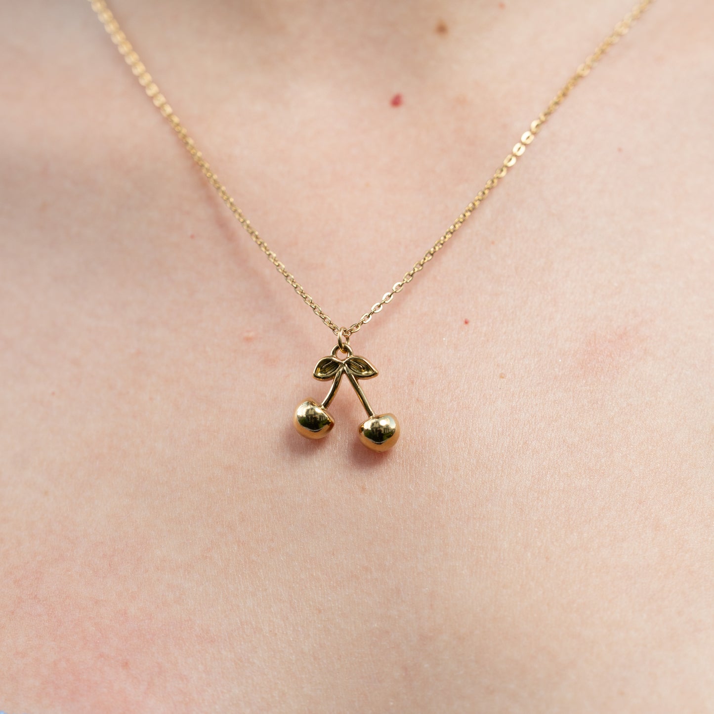 Cadena Cherry Mujer